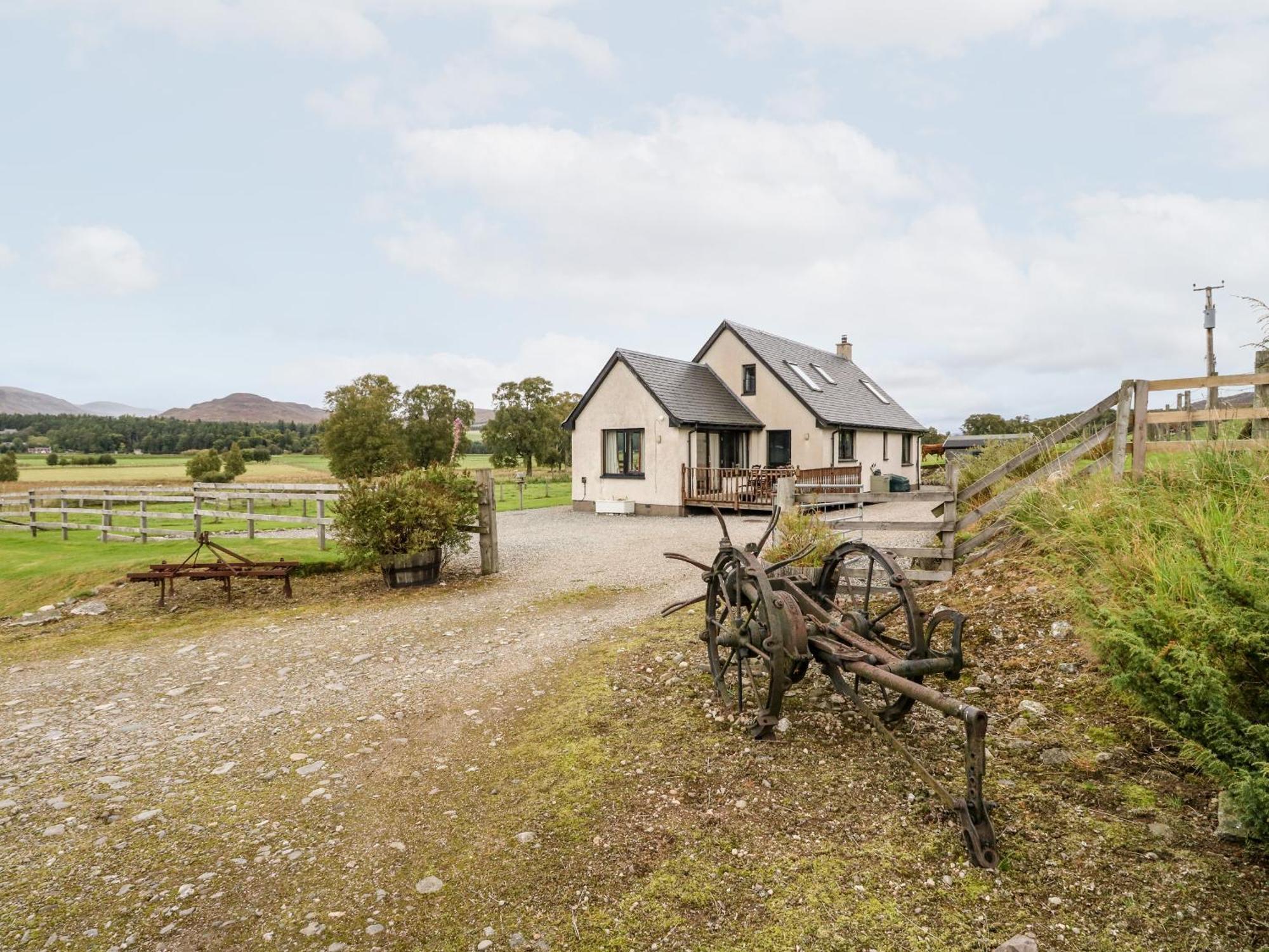 Creag-Na-Sanais Villa Laggan  Exterior photo